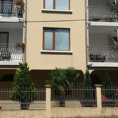 кадиеви Affittacamere 3*